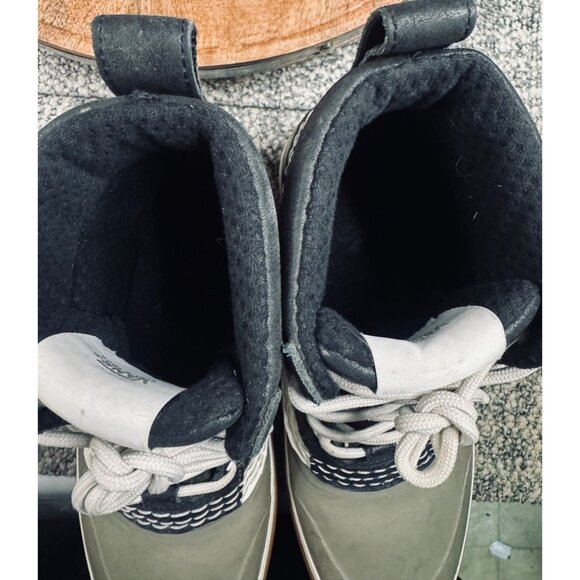 Vans Standard Mid Snow MTE Boots Size 7.5 US Mens Black & Green Weatherproof - Picture 10 of 11